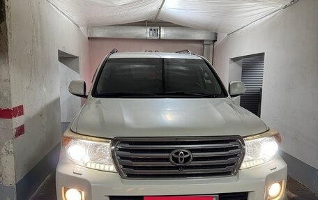 Toyota Land Cruiser 200, 2012 год, 3 700 000 рублей, 33 фотография
