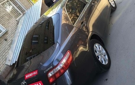 Toyota Camry, 2008 год, 700 000 рублей, 2 фотография