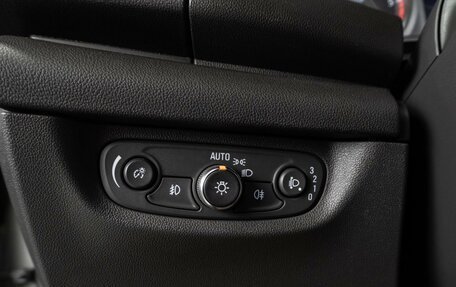 Opel Insignia II рестайлинг, 2019 год, 1 839 000 рублей, 13 фотография