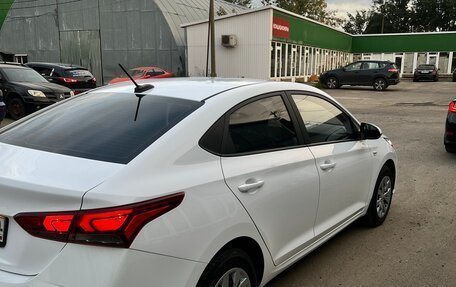 Hyundai Solaris II рестайлинг, 2021 год, 1 850 000 рублей, 6 фотография