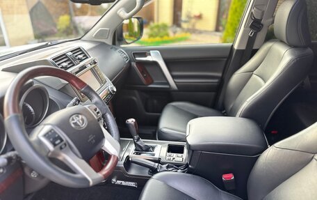 Toyota Land Cruiser Prado 150 рестайлинг 2, 2016 год, 4 999 999 рублей, 4 фотография