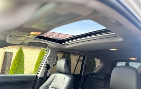 Toyota Land Cruiser Prado 150 рестайлинг 2, 2016 год, 4 999 999 рублей, 10 фотография