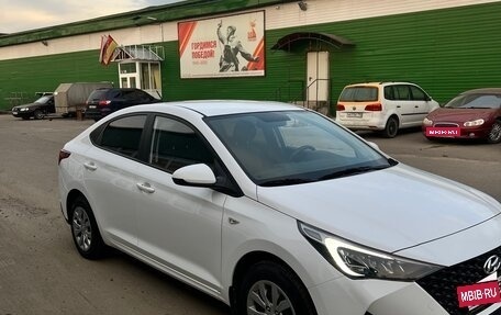 Hyundai Solaris II рестайлинг, 2021 год, 1 850 000 рублей, 5 фотография