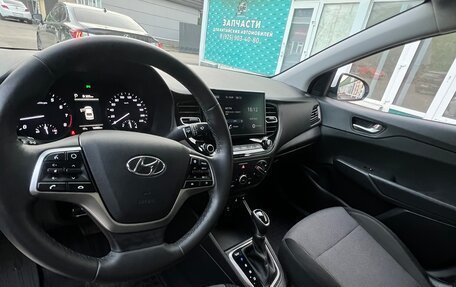 Hyundai Solaris II рестайлинг, 2021 год, 1 850 000 рублей, 11 фотография