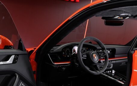 Porsche 911, 2020 год, 21 800 000 рублей, 9 фотография