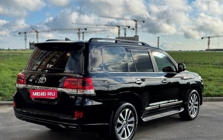 Toyota Land Cruiser 200, 2017 год, 10 300 000 рублей, 5 фотография