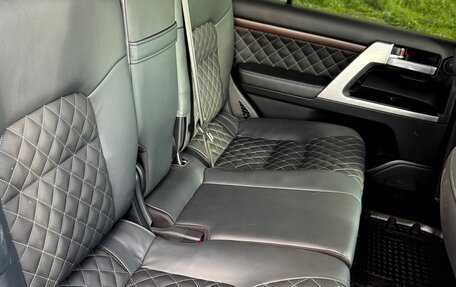 Toyota Land Cruiser 200, 2017 год, 10 300 000 рублей, 20 фотография