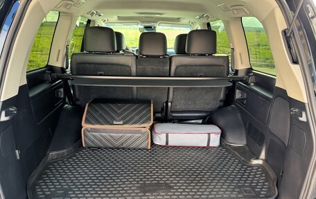 Toyota Land Cruiser 200, 2017 год, 10 300 000 рублей, 23 фотография