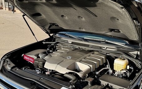 Toyota Land Cruiser 200, 2017 год, 10 300 000 рублей, 25 фотография