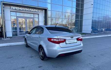 KIA Rio III рестайлинг, 2014 год, 900 000 рублей, 5 фотография