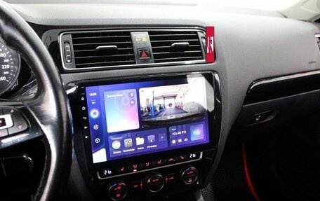 Volkswagen Jetta VI, 2017 год, 1 400 000 рублей, 10 фотография