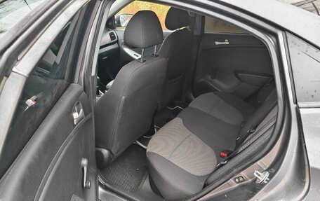 Hyundai Solaris II рестайлинг, 2011 год, 655 000 рублей, 8 фотография