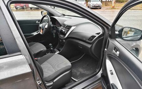 Hyundai Solaris II рестайлинг, 2011 год, 655 000 рублей, 9 фотография