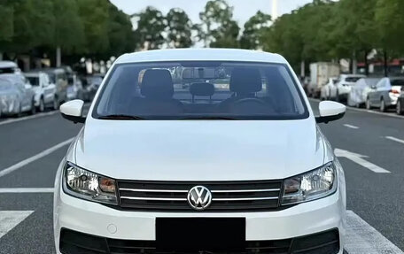 Volkswagen Santana, 2022 год, 980 000 рублей, 2 фотография
