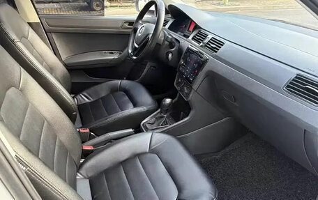 Volkswagen Santana, 2022 год, 980 000 рублей, 6 фотография