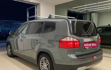 Chevrolet Orlando I, 2011 год, 880 000 рублей, 4 фотография