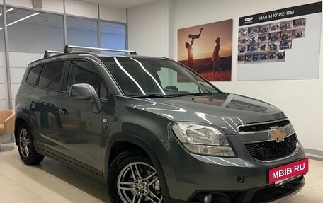 Chevrolet Orlando I, 2011 год, 880 000 рублей, 3 фотография