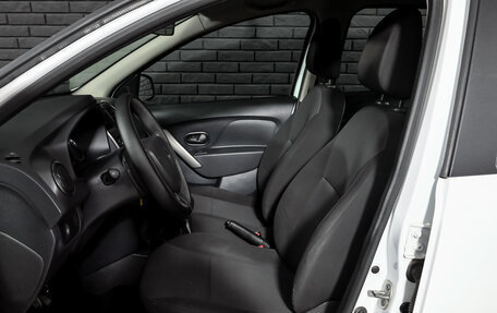 Renault Logan II, 2016 год, 799 000 рублей, 10 фотография