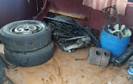 Ford Spectron, 1992 год, 80 000 рублей, 3 фотография