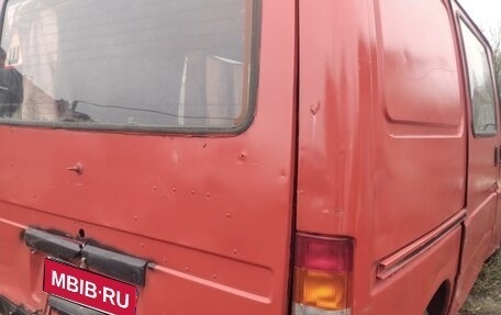 Ford Spectron, 1992 год, 80 000 рублей, 1 фотография