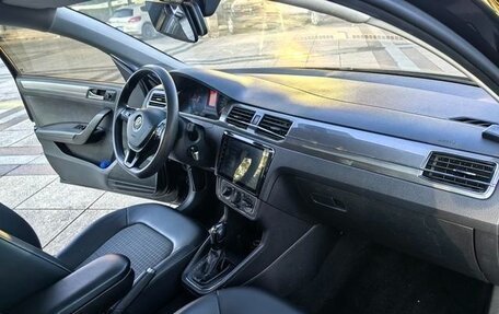 Volkswagen Santana, 2021 год, 990 000 рублей, 7 фотография