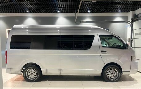 Toyota HiAce H200, 2011 год, 1 600 000 рублей, 4 фотография