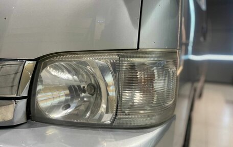 Toyota HiAce H200, 2011 год, 1 600 000 рублей, 9 фотография