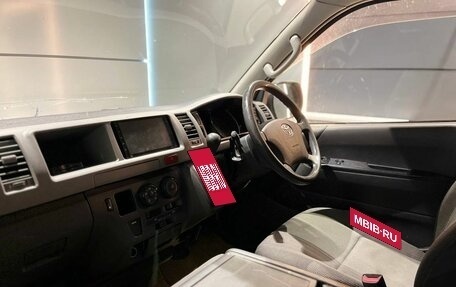 Toyota HiAce H200, 2011 год, 1 600 000 рублей, 11 фотография