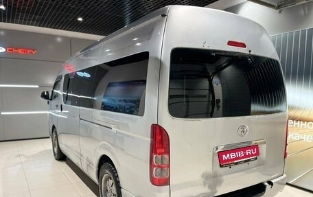 Toyota HiAce H200, 2011 год, 1 600 000 рублей, 5 фотография