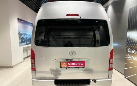 Toyota HiAce H200, 2011 год, 1 600 000 рублей, 6 фотография