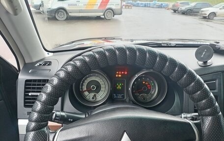 Mitsubishi Pajero IV, 2008 год, 1 550 000 рублей, 9 фотография