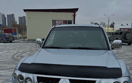 Mitsubishi Pajero III рестайлинг, 2004 год, 1 050 000 рублей, 5 фотография