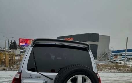 Mitsubishi Pajero III рестайлинг, 2004 год, 1 050 000 рублей, 3 фотография