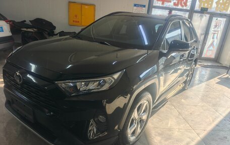 Toyota RAV4, 2022 год, 2 510 000 рублей, 1 фотография