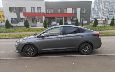 Hyundai Solaris II рестайлинг, 2017 год, 1 143 000 рублей, 4 фотография