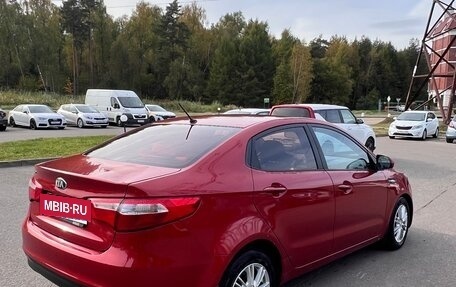 KIA Rio III рестайлинг, 2013 год, 680 000 рублей, 2 фотография