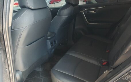 Toyota RAV4, 2022 год, 2 510 000 рублей, 8 фотография