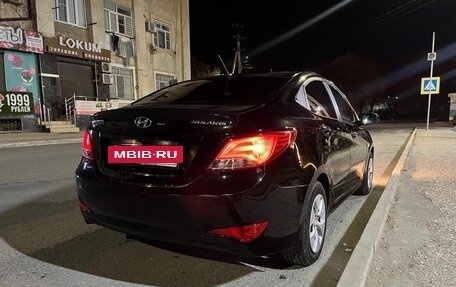 Hyundai Solaris II рестайлинг, 2015 год, 925 000 рублей, 3 фотография