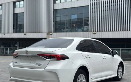 Toyota Corolla, 2022 год, 1 790 000 рублей, 3 фотография