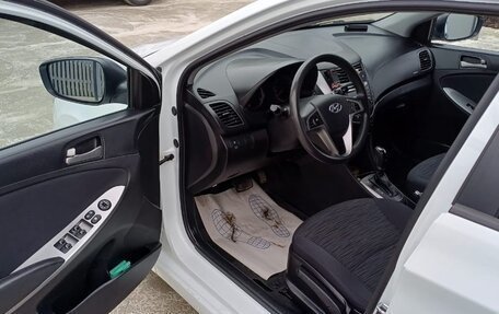 Hyundai Solaris II рестайлинг, 2015 год, 1 130 000 рублей, 6 фотография