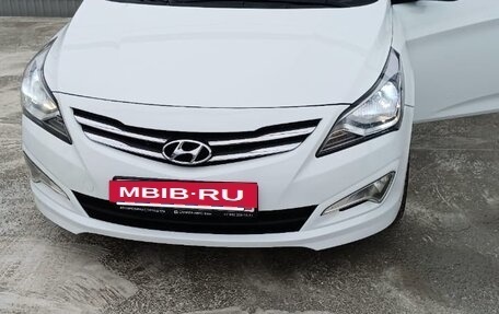 Hyundai Solaris II рестайлинг, 2015 год, 1 130 000 рублей, 2 фотография