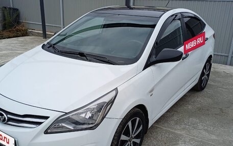 Hyundai Solaris II рестайлинг, 2015 год, 1 130 000 рублей, 11 фотография