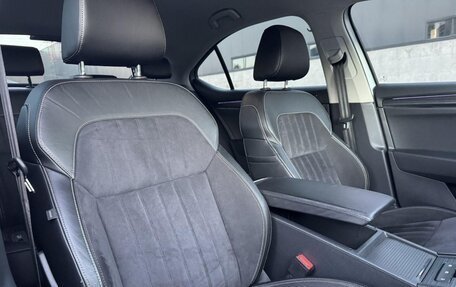 Skoda Superb III рестайлинг, 2021 год, 1 800 000 рублей, 9 фотография