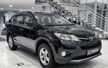 Toyota RAV4, 2015 год, 1 850 000 рублей, 3 фотография