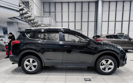 Toyota RAV4, 2015 год, 1 850 000 рублей, 5 фотография