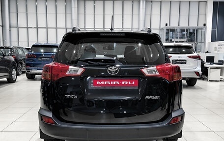 Toyota RAV4, 2015 год, 1 850 000 рублей, 7 фотография