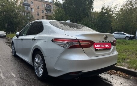 Toyota Camry, 2019 год, 3 500 000 рублей, 4 фотография