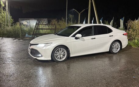 Toyota Camry, 2019 год, 3 500 000 рублей, 9 фотография