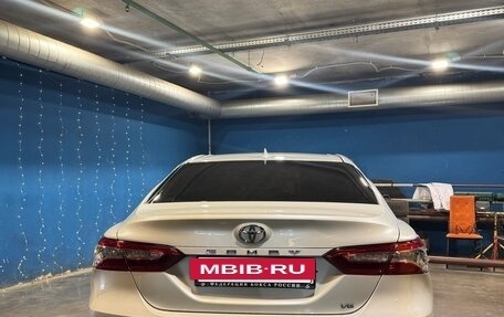 Toyota Camry, 2019 год, 3 500 000 рублей, 6 фотография