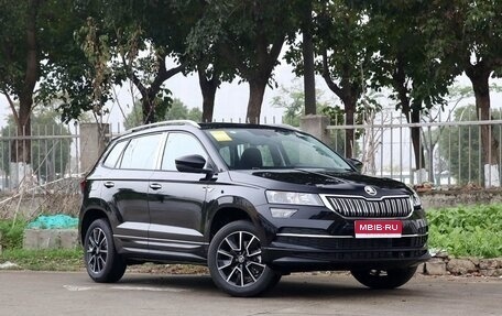 Skoda Karoq I, 2025 год, 2 350 000 рублей, 1 фотография